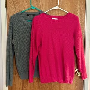 Women’s Crewneck Sweater Bundle | Size S